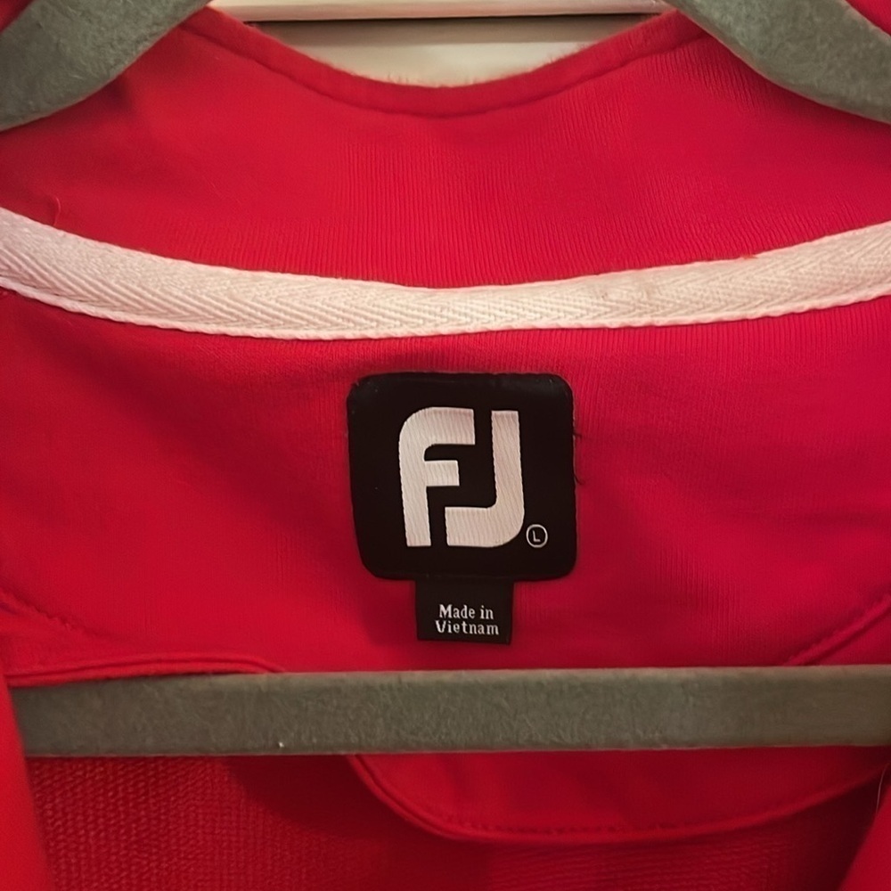 FootJoy Vibrant Red Bear Lakes Emblem 3/4 Zip Up Sweater - Picture 4 of 12
